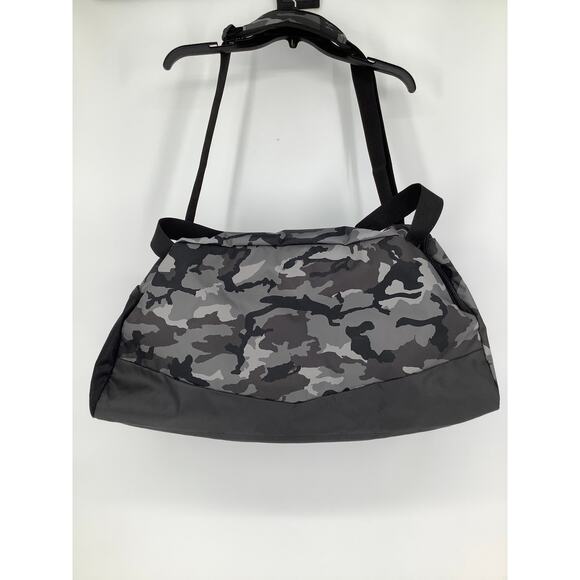 Under Armour Men's Black Camo UA Undeniable 5.0 Duffle Bag Travel Workout J4-40 - Picture 5 of 9